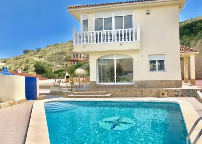 Stunning Detached Villa With Private Pool